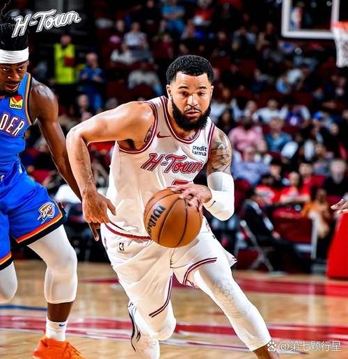 《NBA季前赛录像：球星们的热身秀，谁才是新赛季的王者归来？》